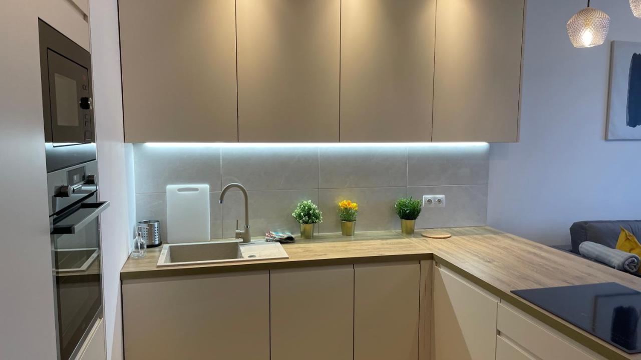 2-Room In New House, Wola Варшава Екстер'єр фото